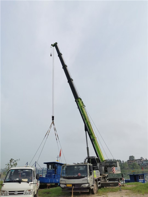 木里桥梁建设吊装案例